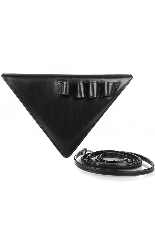 Geanta triunghi piele neagra cu bareta detasabila