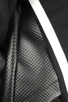 Bluza neagra decupaje geometrice 